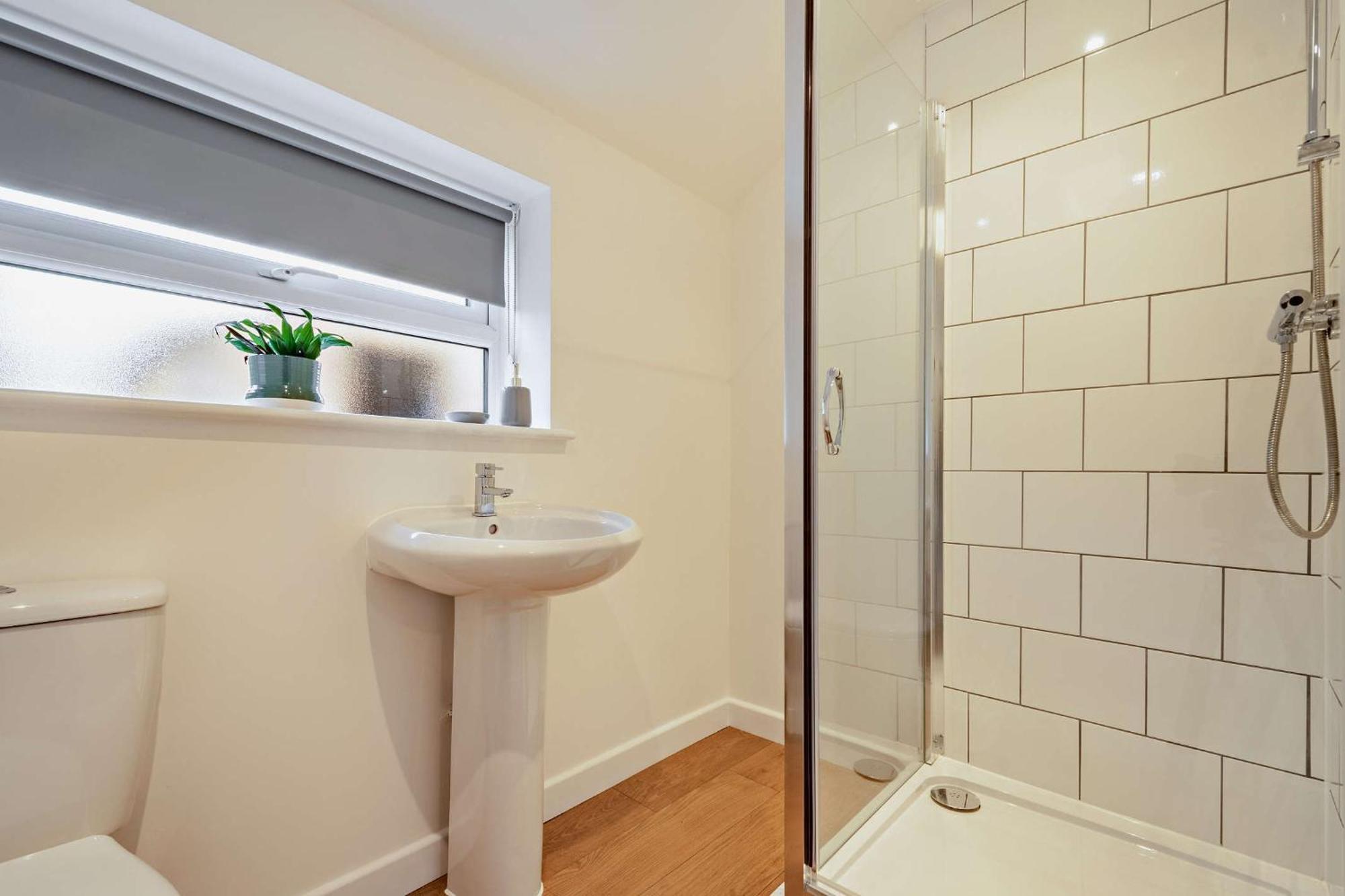Modern, Living Apartments- Private Parking Appartamento